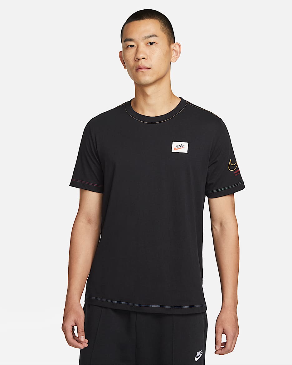 Nike Sportswear 男子T恤 - 黑