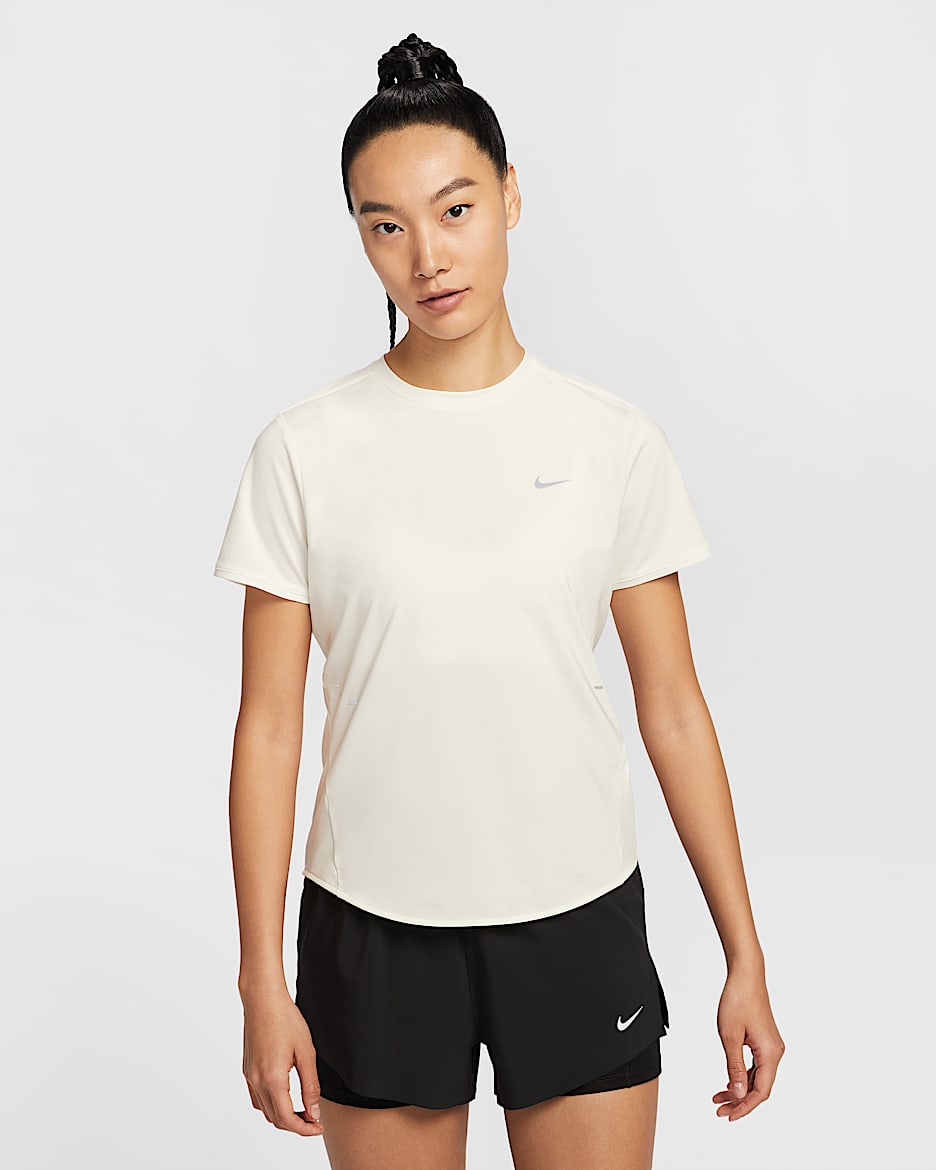 Nike Swift Dri-FIT 女子速干短袖跑步上衣 - 帆白
