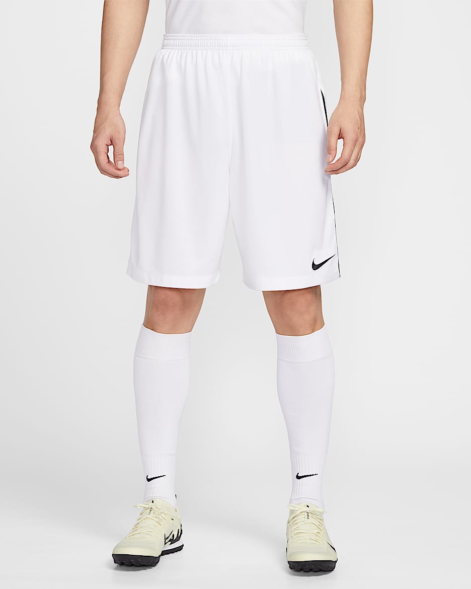 Nike Dri-FIT Legend III 男子速干针织短裤 - 白色