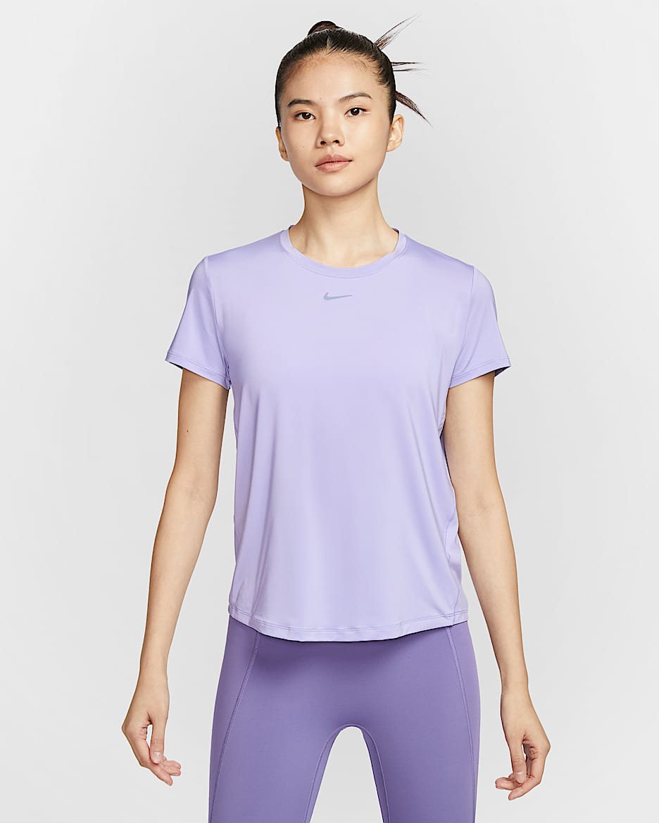 Nike One Classic Dri-FIT 女子透气速干经典款短袖上衣 - 冰艳紫丁香/黑
