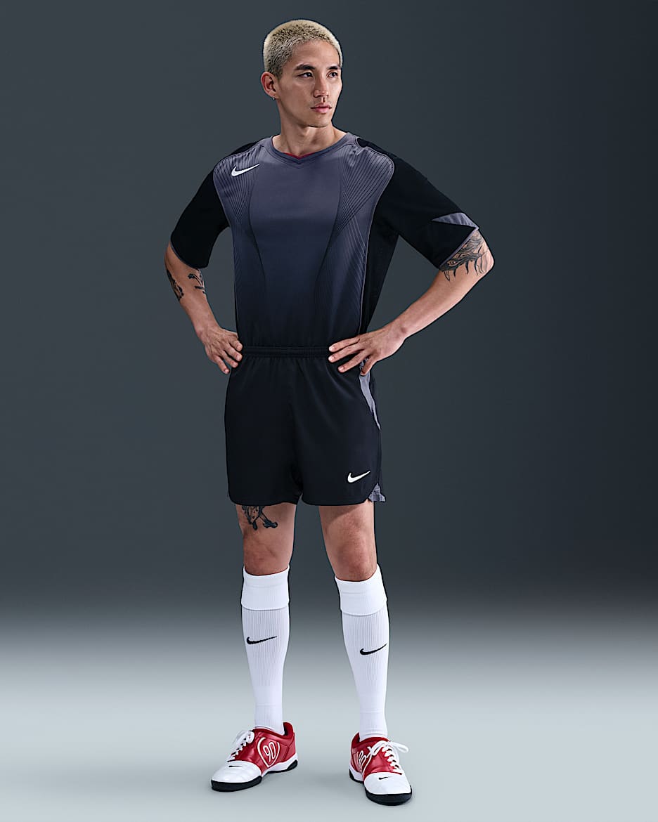 Nike Total 90 Dri-FIT 男子速干足球短裤 - 黑/浅石黑/帆白