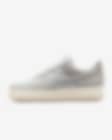 Low Resolution Nike Air Force 1 '07 LV8 男子空军一号运动鞋板鞋