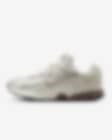 Low Resolution Nike Zoom Vomero 5 耐克迈柔女子运动鞋