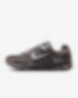 Low Resolution Nike Zoom Vomero 5 耐克迈柔男子复古运动鞋