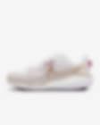 Low Resolution Nike Vomero 17 耐克迈柔女子公路跑步鞋