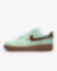Low Resolution Nike Air Force 1 '07 LX 女子空军一号运动鞋