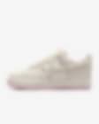 Low Resolution Nike Air Force 1 ’07 LX 情人节女子空军一号运动鞋