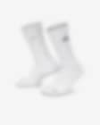 Low Resolution Nike Everyday Plus 舒适速干中筒运动袜（1 双）