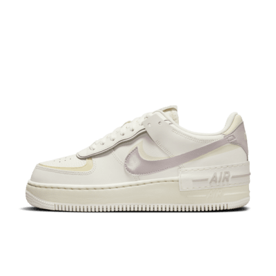 女子白色Air Force 1 鞋类- NIKE 中文官方网站