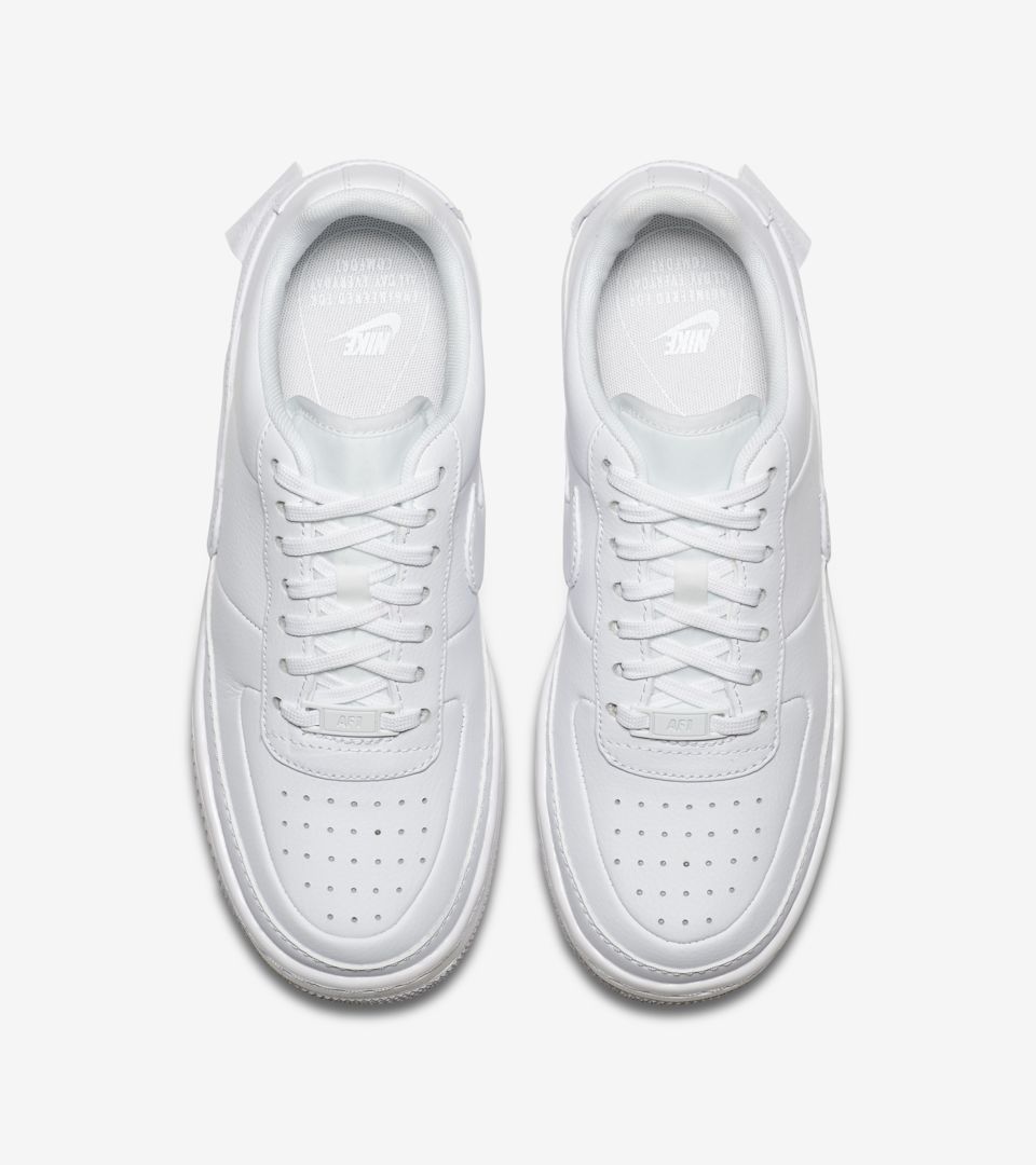 nike jester triple white