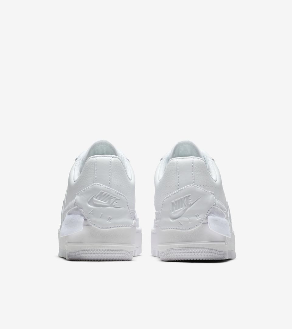 nike jester triple white