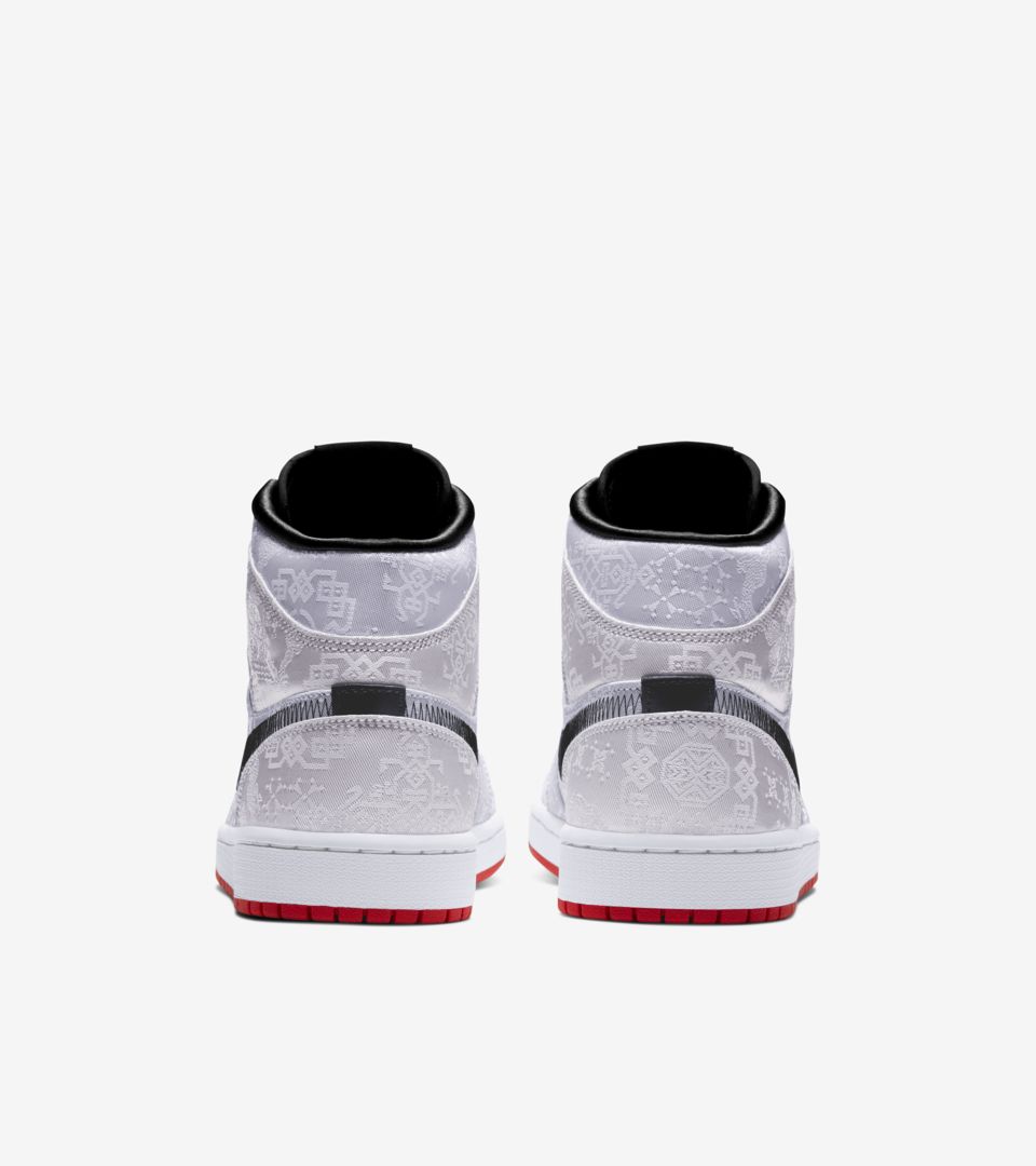 Air Jordan 1 Mid Fearless 'Edison Chen' 发布日期. Nike SNKRS CN