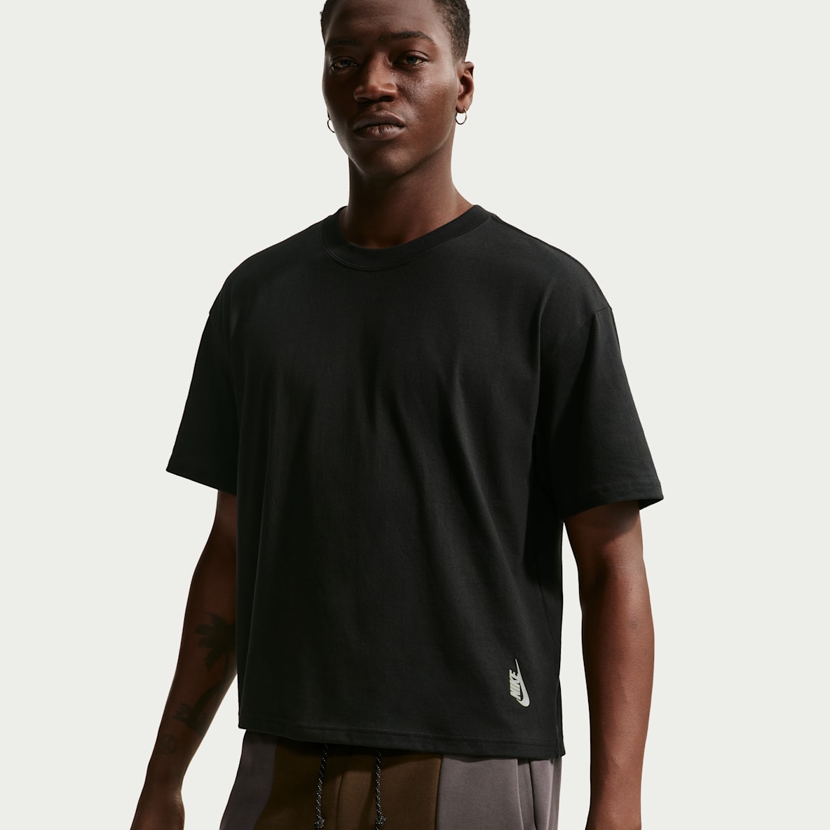 Nike Sportswear 男子短袖T恤