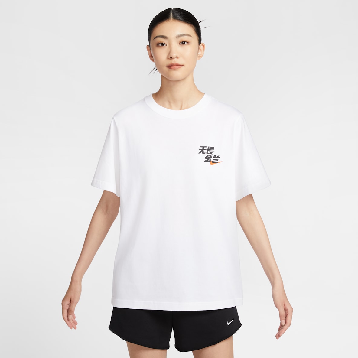 Nike Sportswear Nike Sportswear 无畏金兰女子T恤