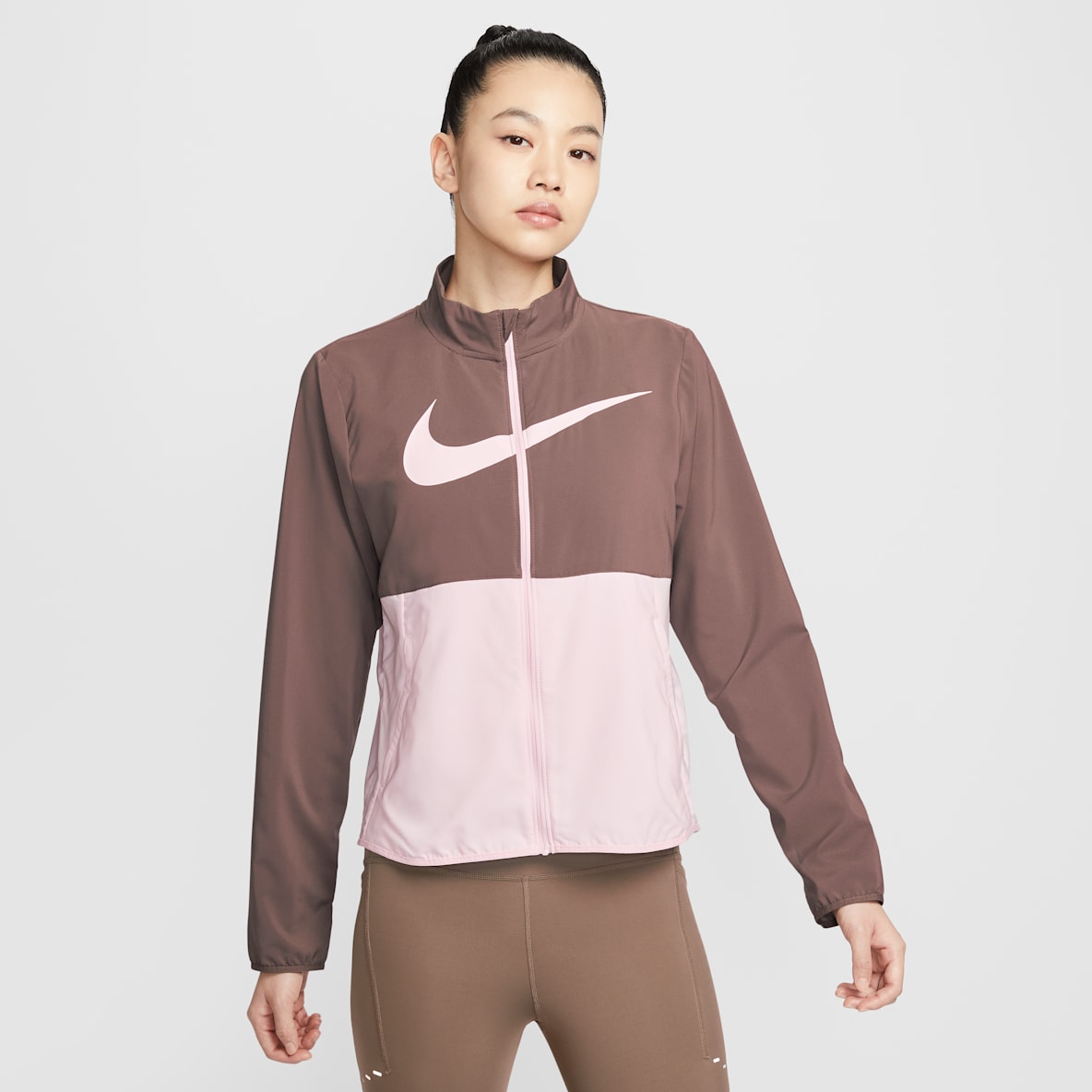 Nike Tempo Swoosh Run Dri-FIT 女子速干跑步夹克