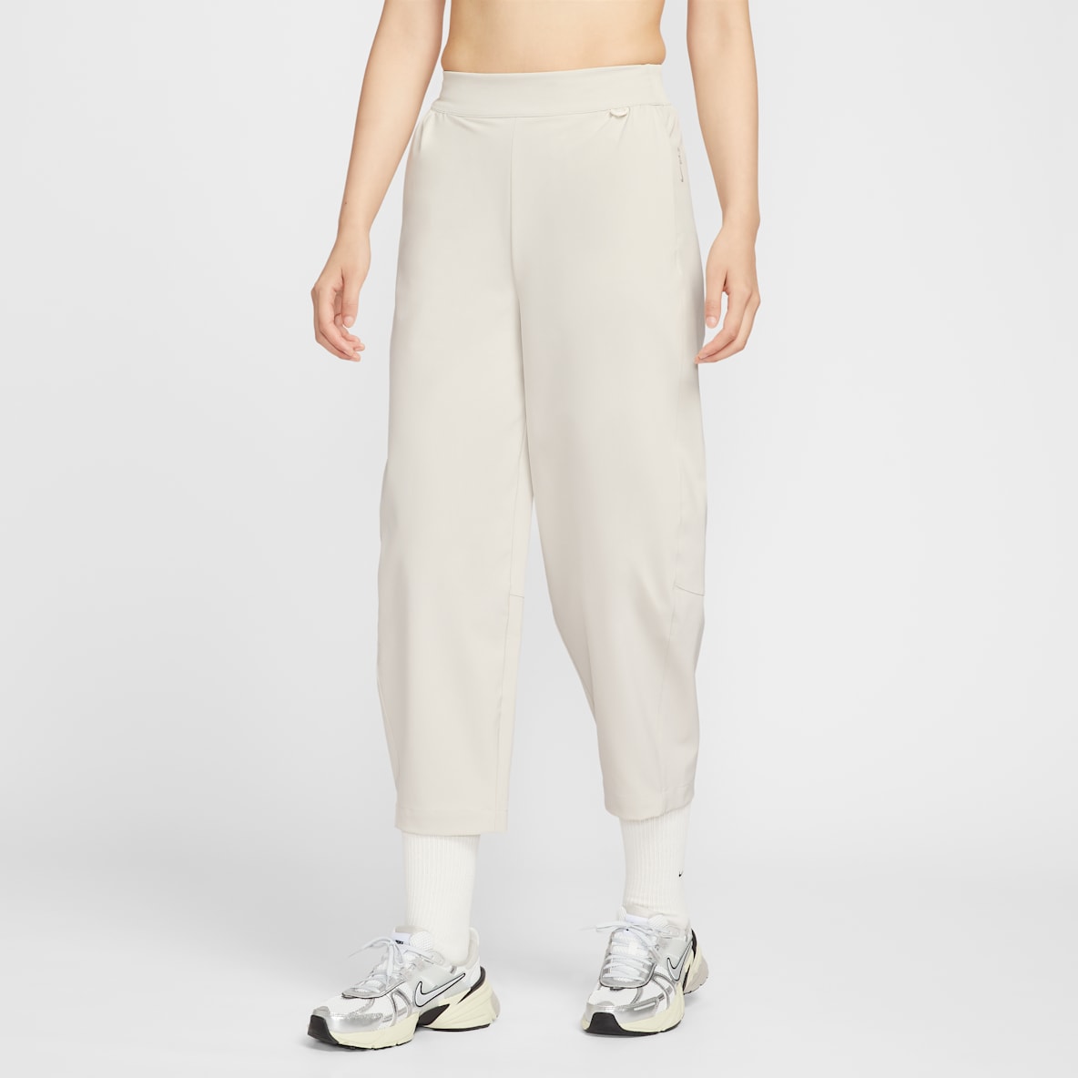 Nike 24.7 PerfectStretch Nike 24.7 PerfectStretch Dri-FIT 无界弹韧女子速干高腰九分裤