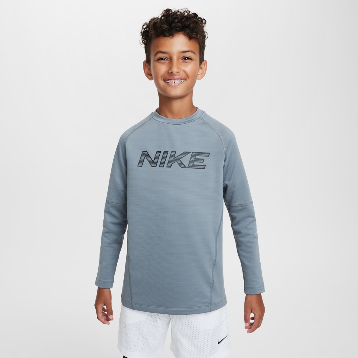 Nike Pro Nike Pro Dri-FIT 大童(男孩)速干薄绒长袖训练上衣