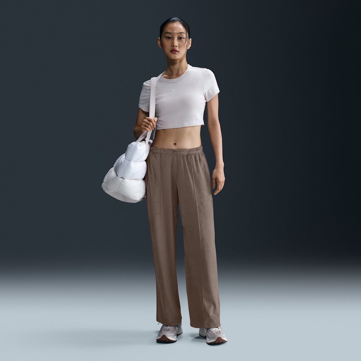 Nike Sportswear Chill Knit 女子中腰加绒长裤