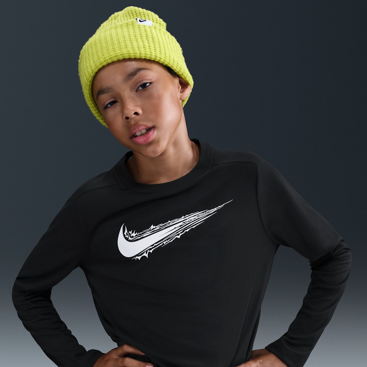 Nike Multi Dri-FIT 大童（男孩）速干长袖上衣