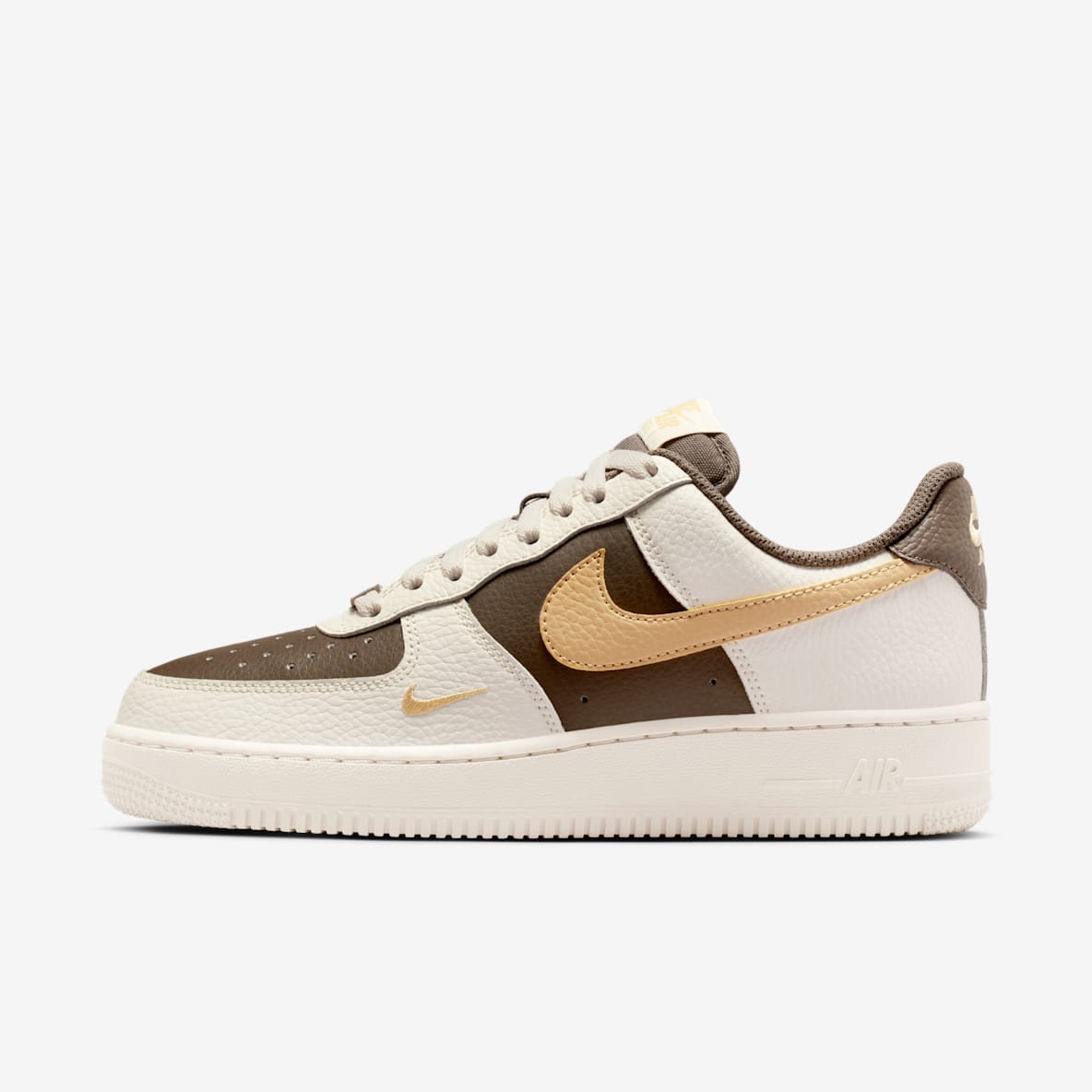 Nike Air Force 1 '07 LV8 女子空军一号运动鞋
