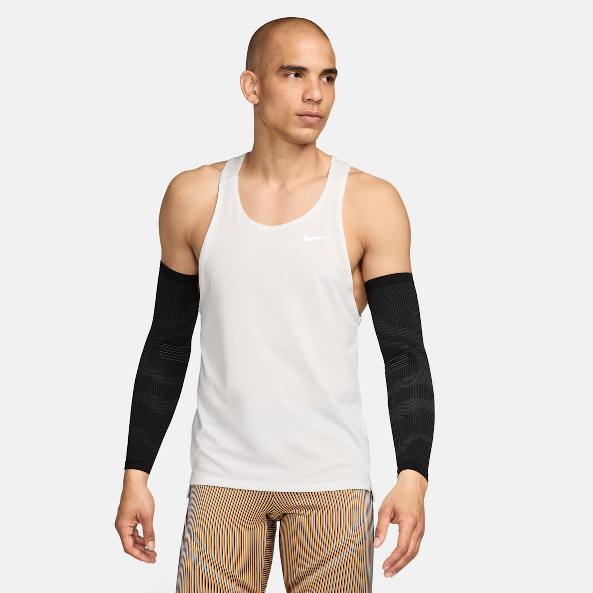 Nike Zoned 速干护臂（1 副）