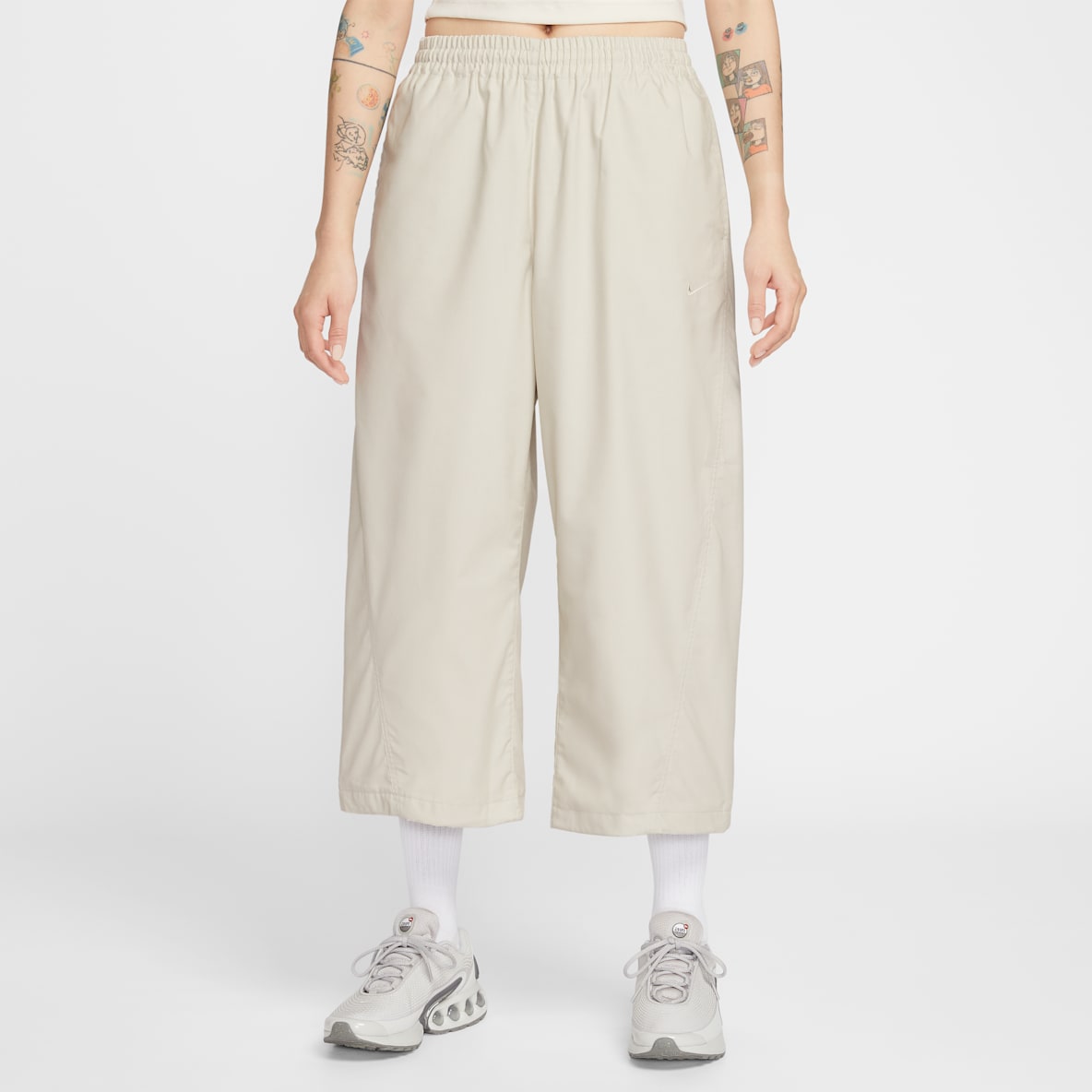 Nike Sportswear 马年限定脱缰系列 新年款女子 Oversize 风中腰梭织九分裤