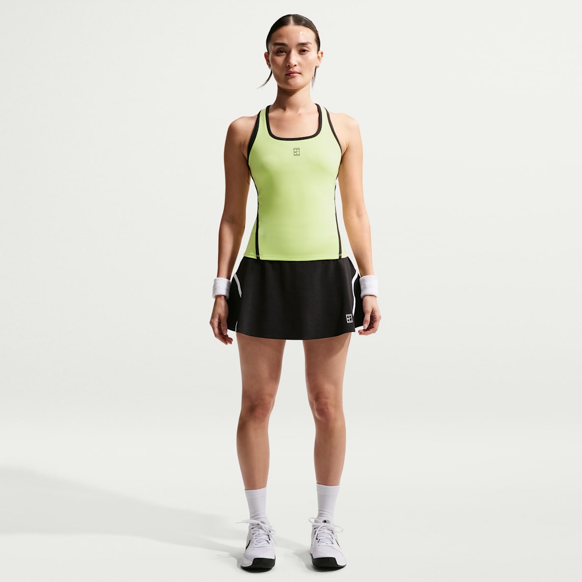 NikeCourt Advantage Dri-FIT 女子速干高腰网球半身裙