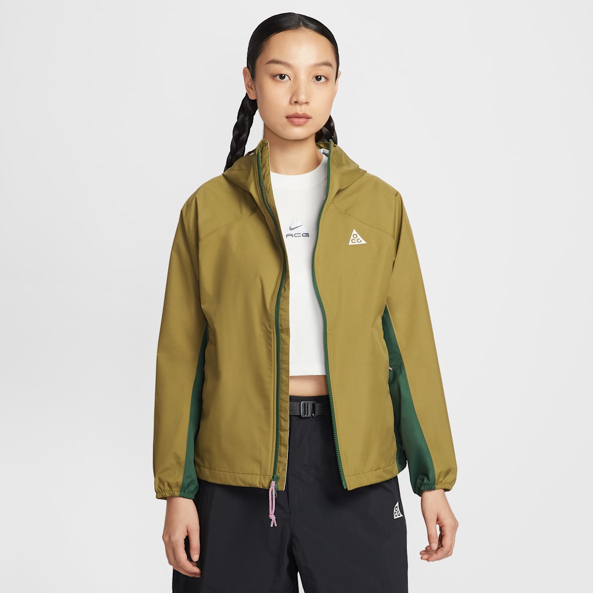 Nike ACG "Phantazma" Storm-FIT ADV 2.5L 女子防风防水夹克硬壳冲锋衣