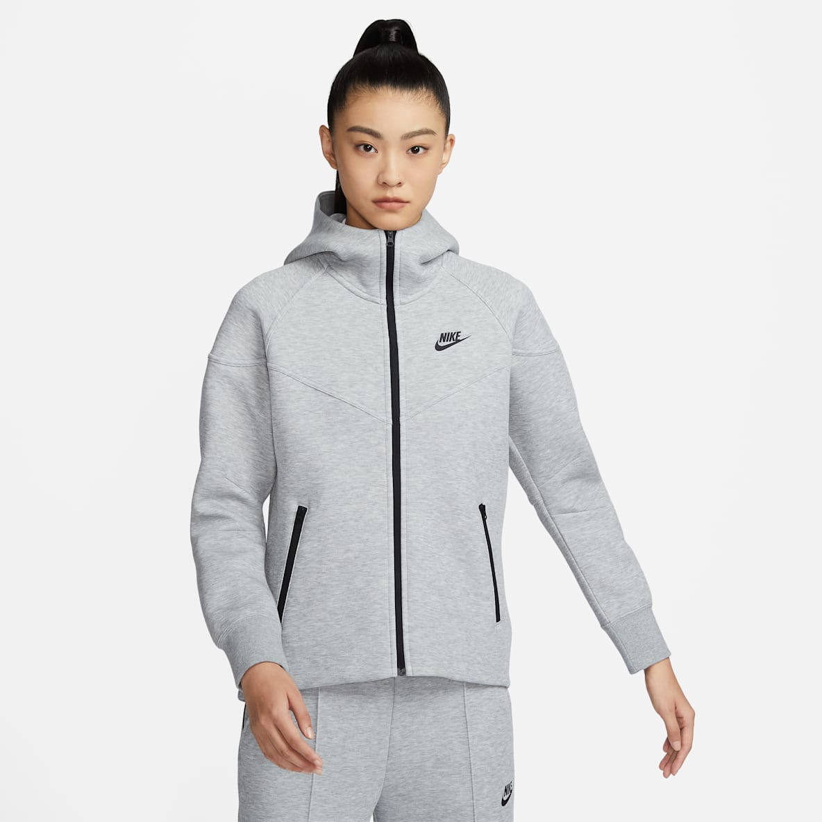 Nike Sportswear Tech Fleece Windrunner 女子全长拉链开襟连帽衫