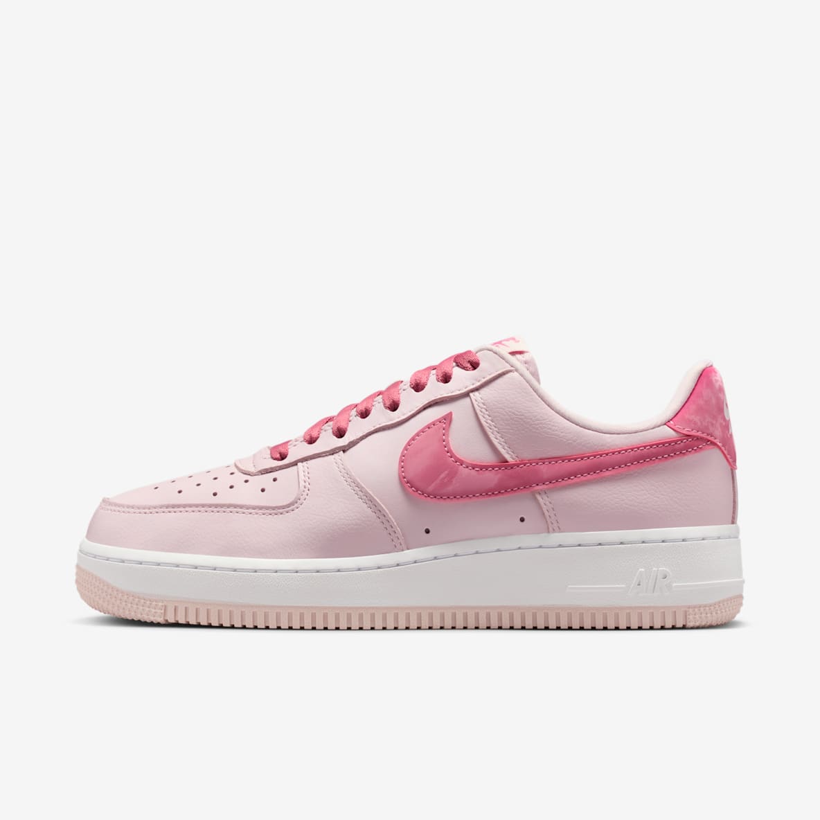 Nike Air Force 1 '07 "Valentine's Day" 情人节系列女子空军一号运动鞋