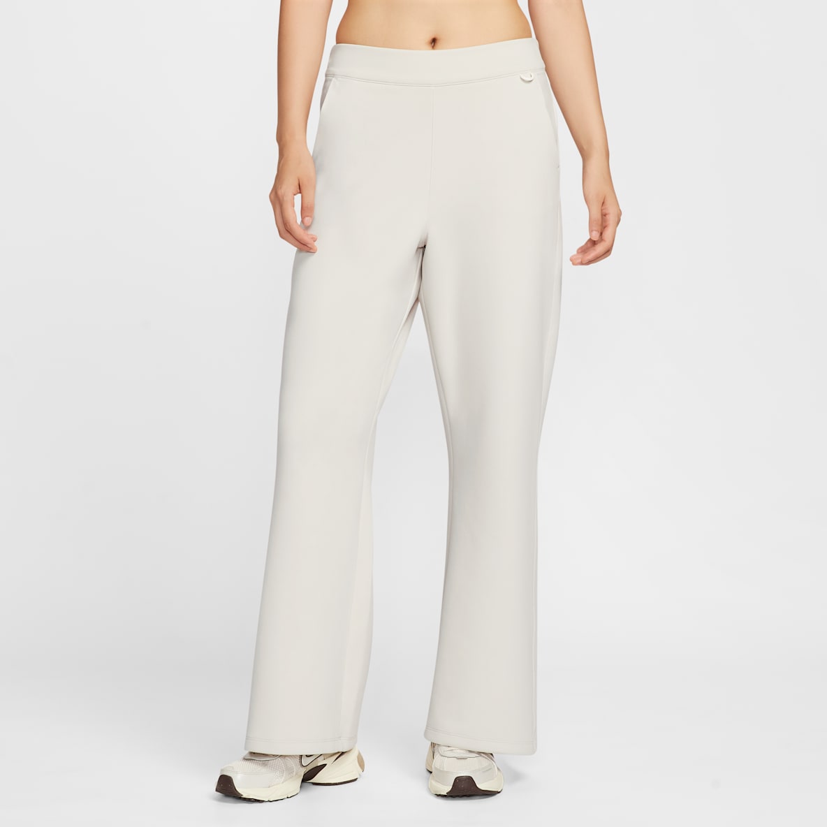 Nike 24.7 ImpossiblySoft Dri-FIT 超感柔软女子速干高腰喇叭长裤