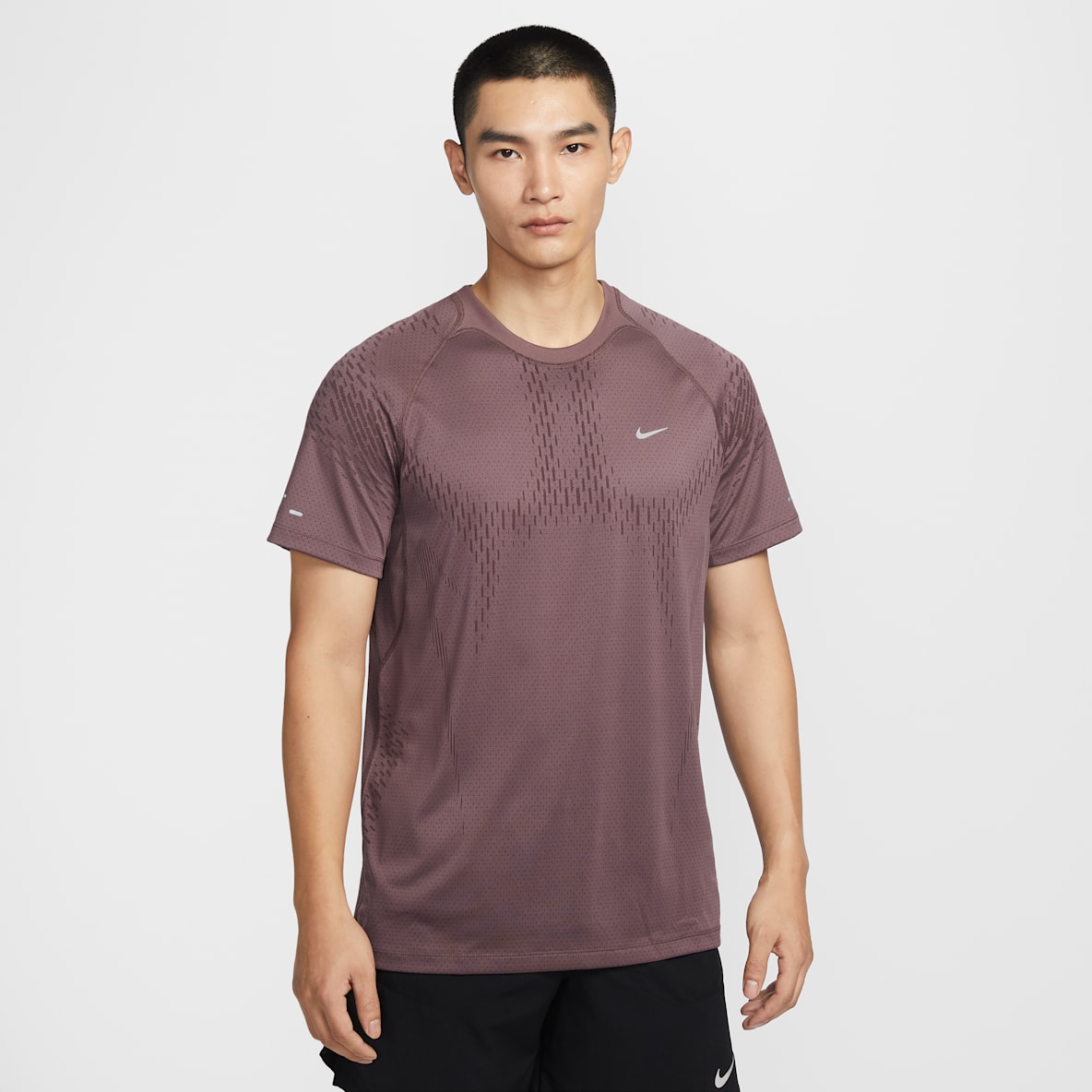 Nike Stride Dri-FIT ADV 男子速干短袖跑步上衣