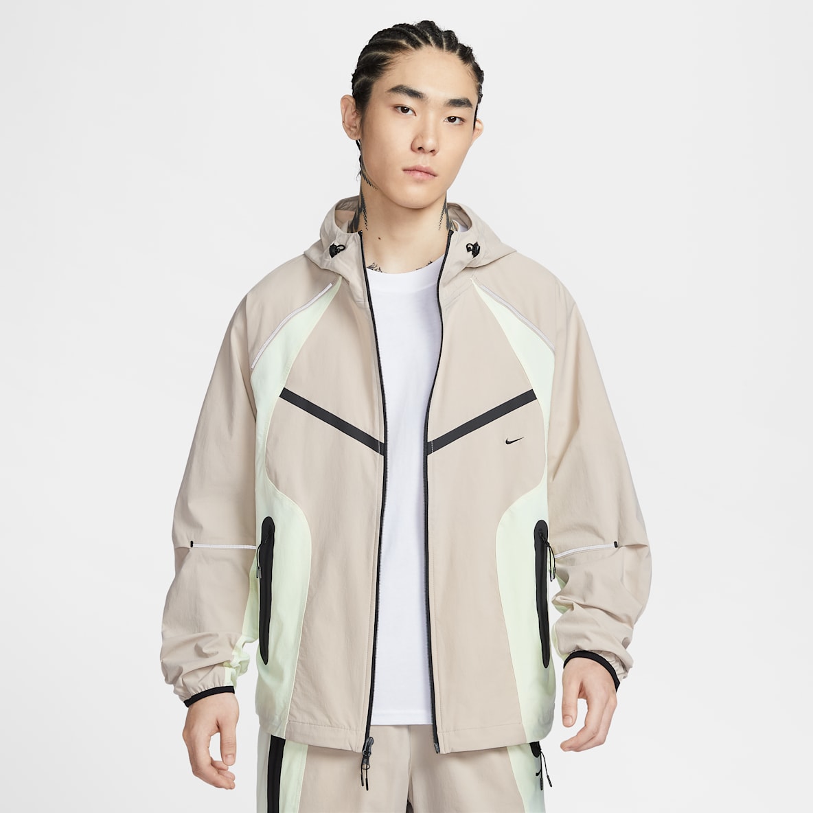 Nike Tech Dri-FIT Windrunner 男子速干梭织全长拉链开襟撞色夹克