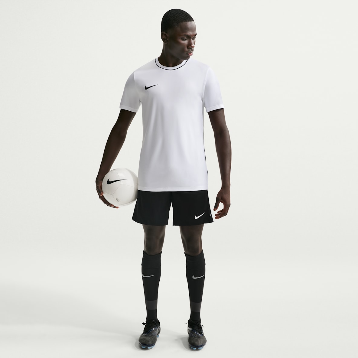 Nike Strike Dri-FIT 男子速干足球短裤