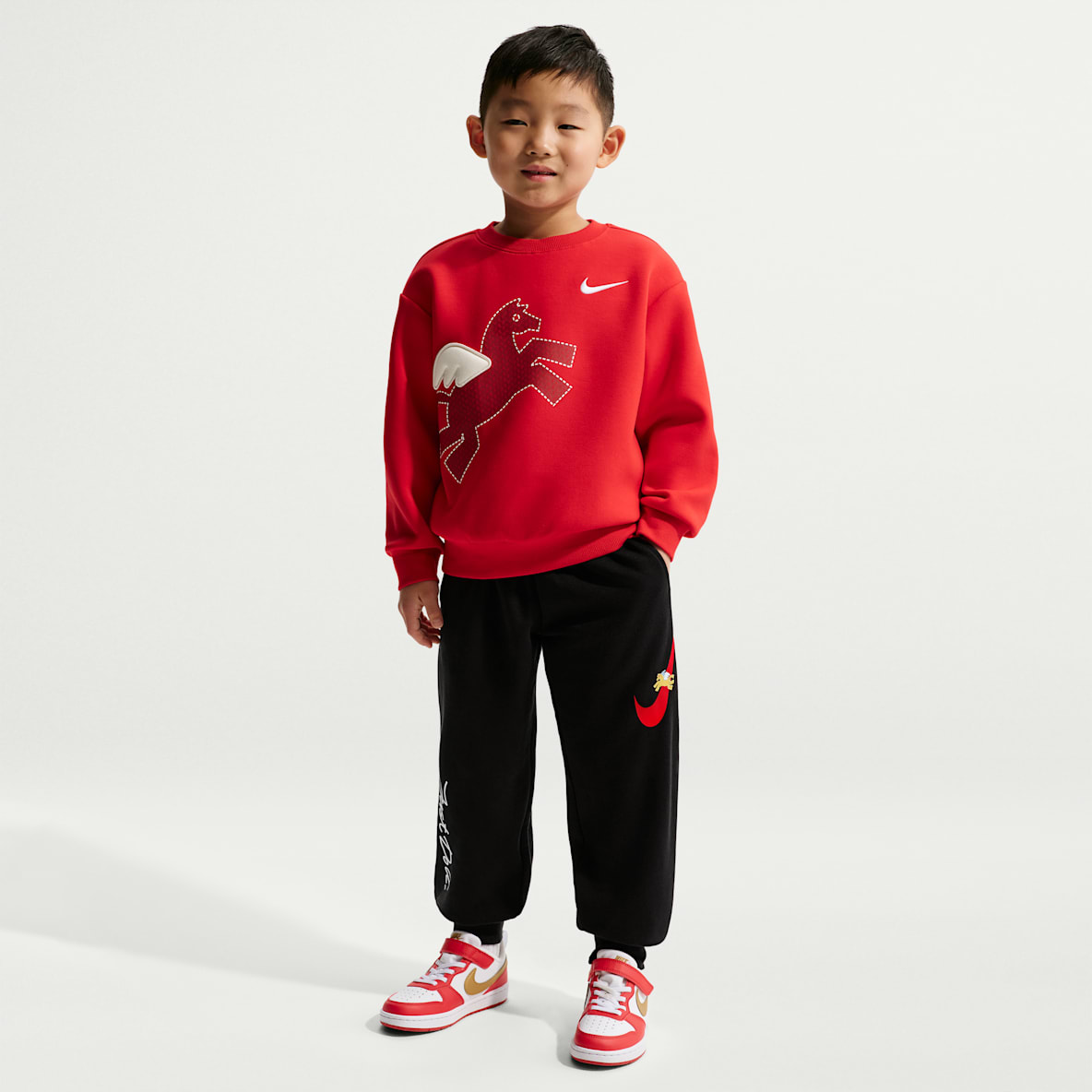 Nike Sportswear 马年限定脱缰系列 新年款幼童针织长裤