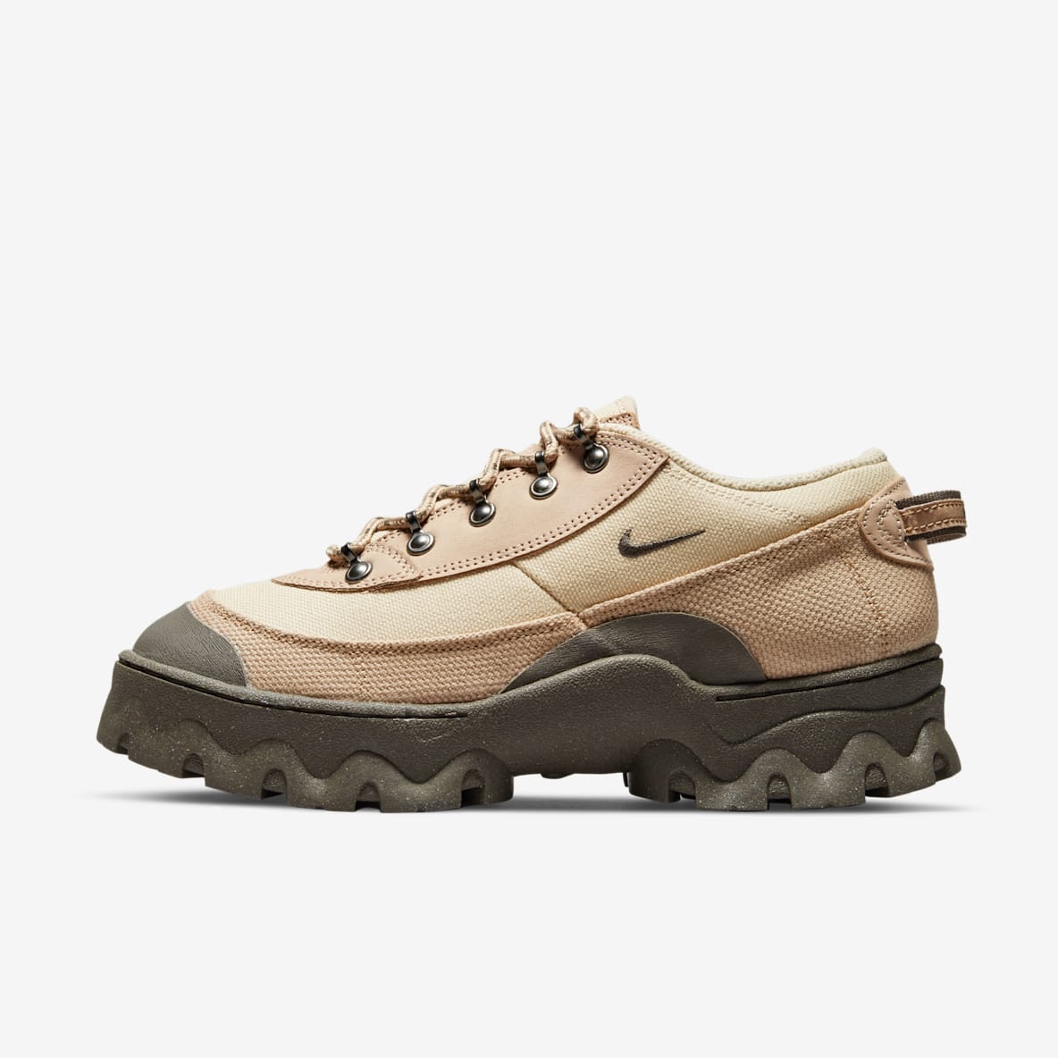 Nike Lahar Low 女子运动鞋