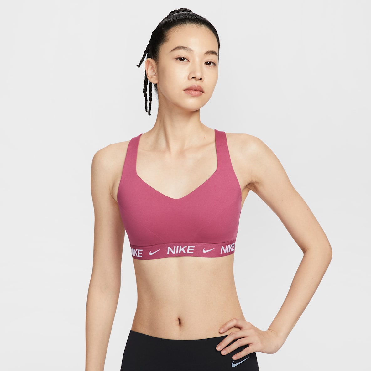 Nike Indy 女子高强度支撑速干衬垫可调节运动内衣