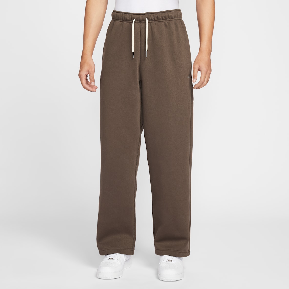 Nike Standard Issue Therma-FIT 耐克篮球小标系列男子加绒直筒篮球长裤