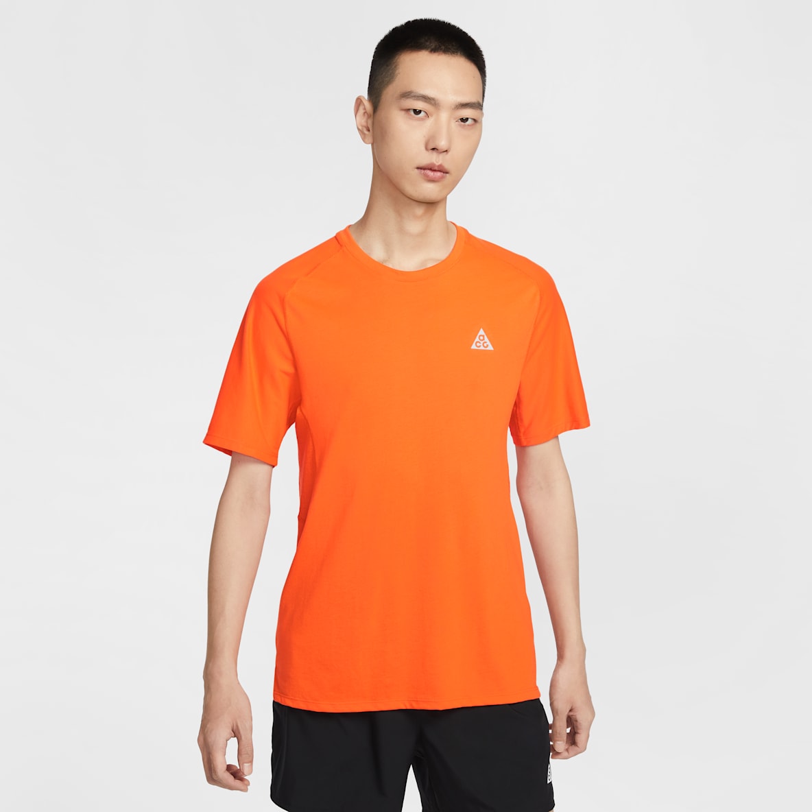 Nike ACG Dri-FIT ADV 男子速干越野短袖跑步上衣