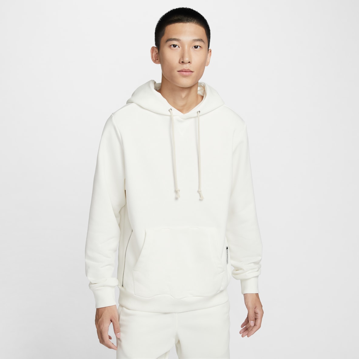 Nike Standard Issue Dri-FIT 男子速干套头篮球连帽衫