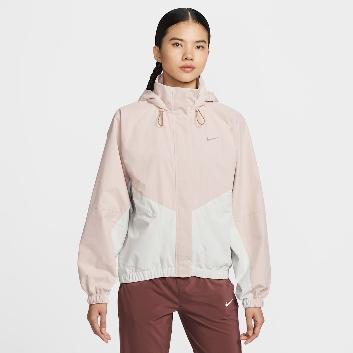 Nike Swift 马年限定脱缰系列 Storm-FIT 新年款女子防风拒水跑步夹克