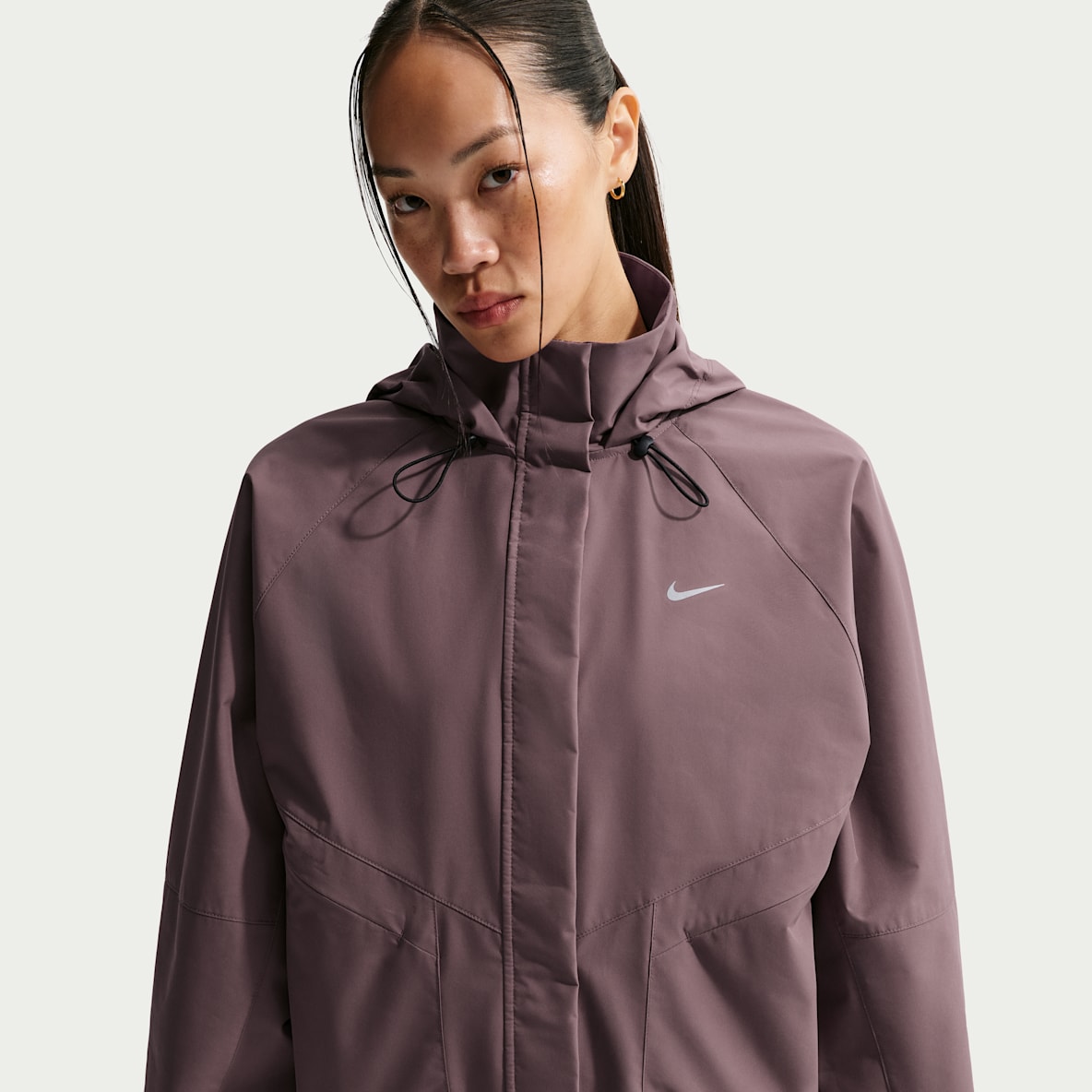 Nike Storm-FIT Swift 女子防风拒水跑步夹克