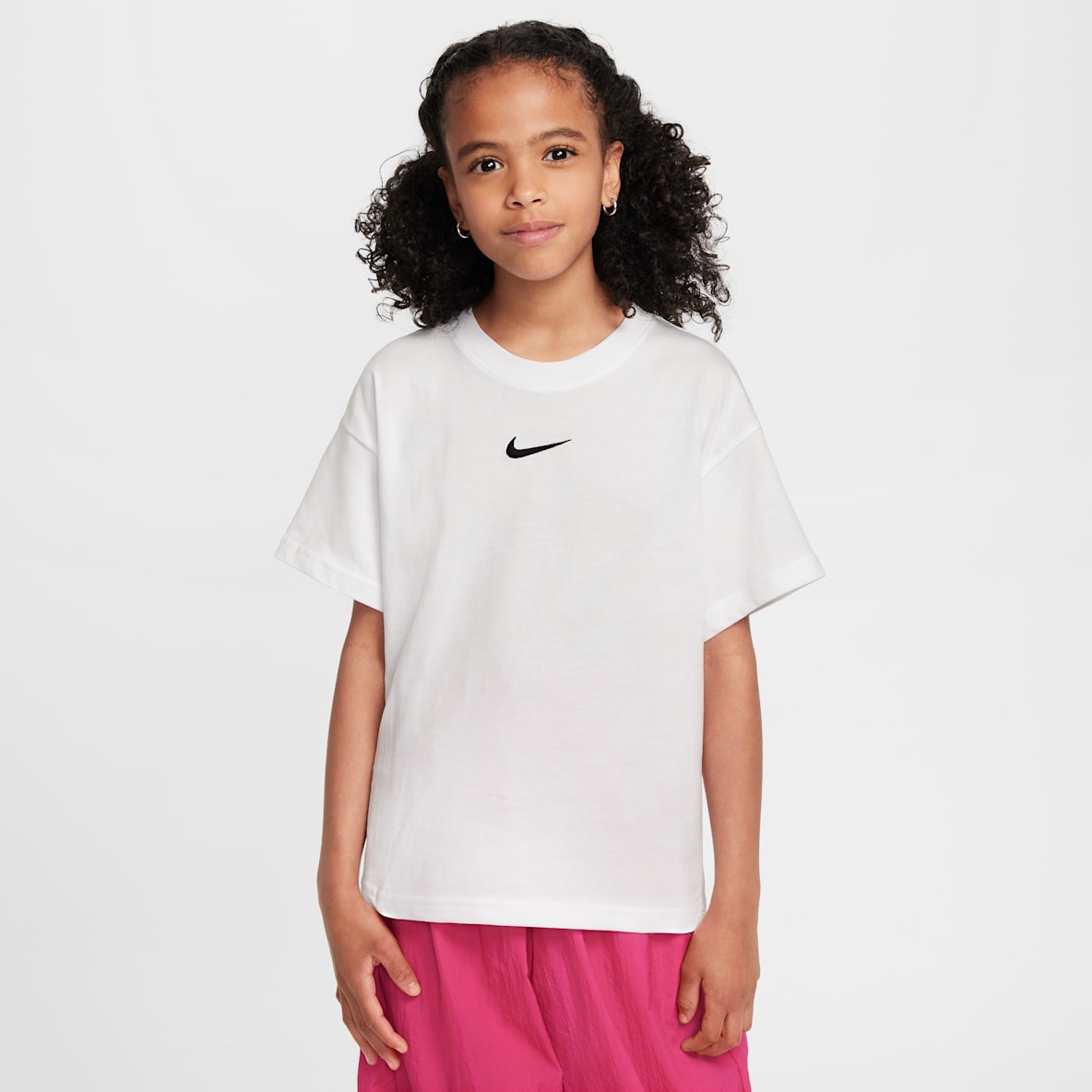 Nike Sportswear Essential 大童（女孩）T恤