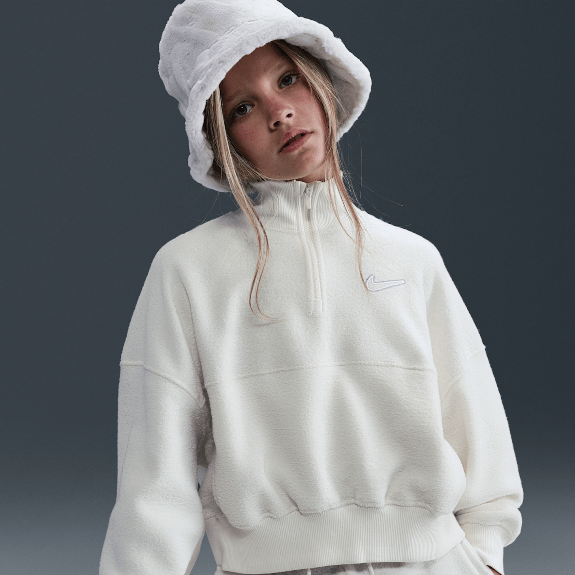 Nike Sportswear 大童（女孩）长袖加绒上衣