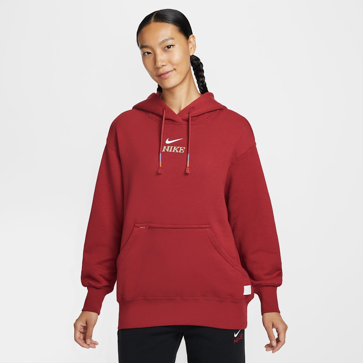 Nike Sportswear 马年限定脱缰系列 Nike Sportswear 马年限定脱缰系列 新年款女子 Oversize 风套头针织连帽衫