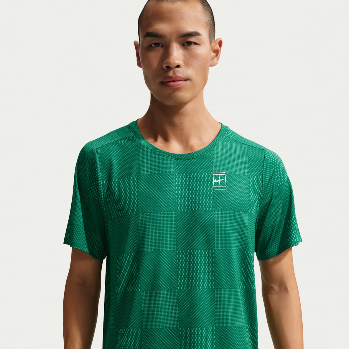 NikeCourt Advantage Dri-FIT 男子速干短袖上衣