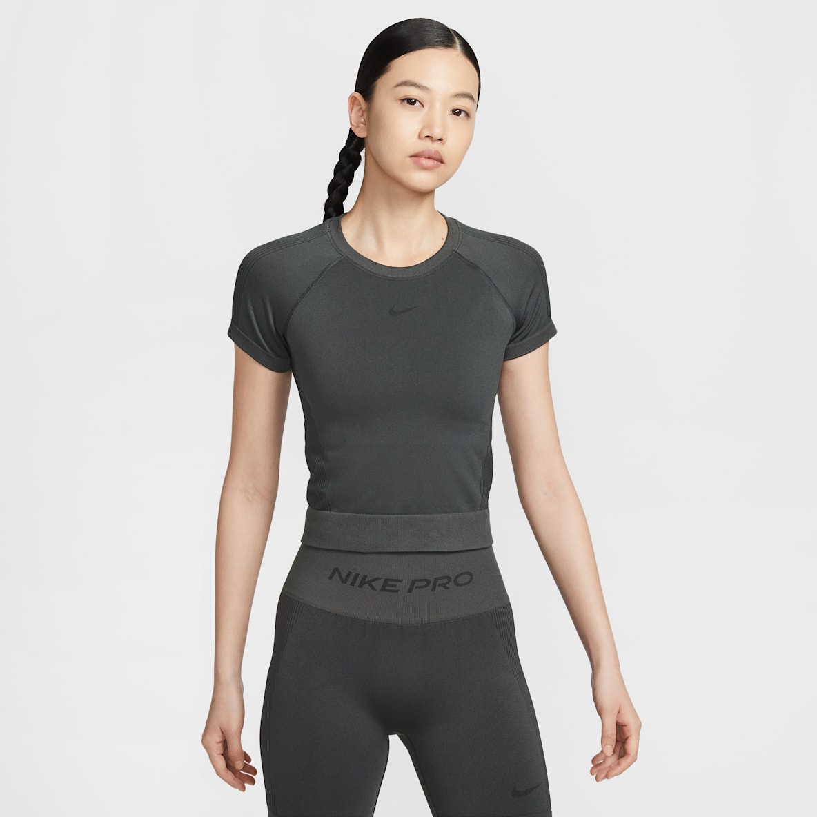 Nike Pro Dri-FIT 女子平整缝线速干紧身训练T恤