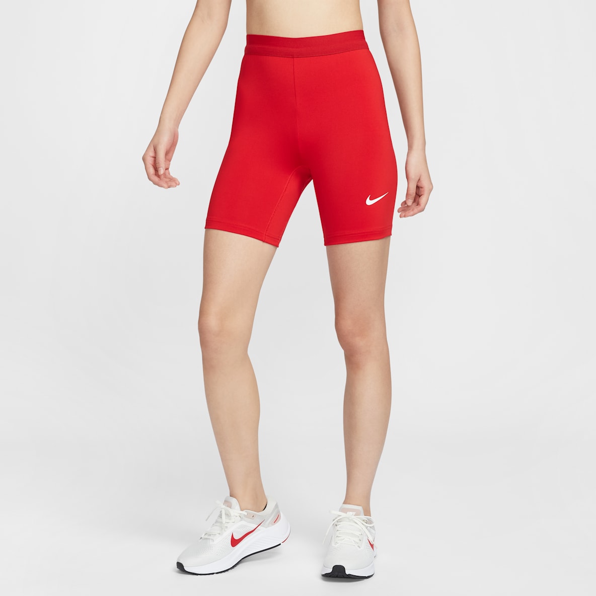 Nike Dri-FIT 女子速干紧身短裤