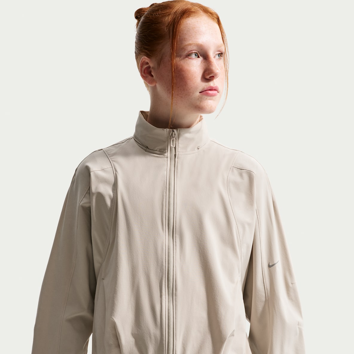 Nike MAVN 耐克好动心系列大童（女孩）拒水梭织夹克防晒衣