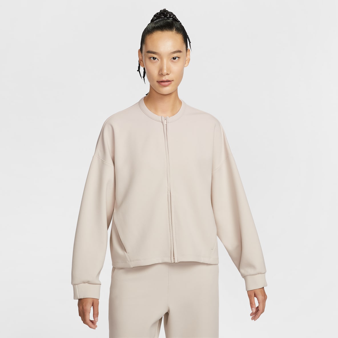 Nike 24.7 ImpossiblySoft Nike 24.7 ImpossiblySoft Dri-FIT 超感柔软女子 Oversize 风速干圆领全长拉链开襟上衣